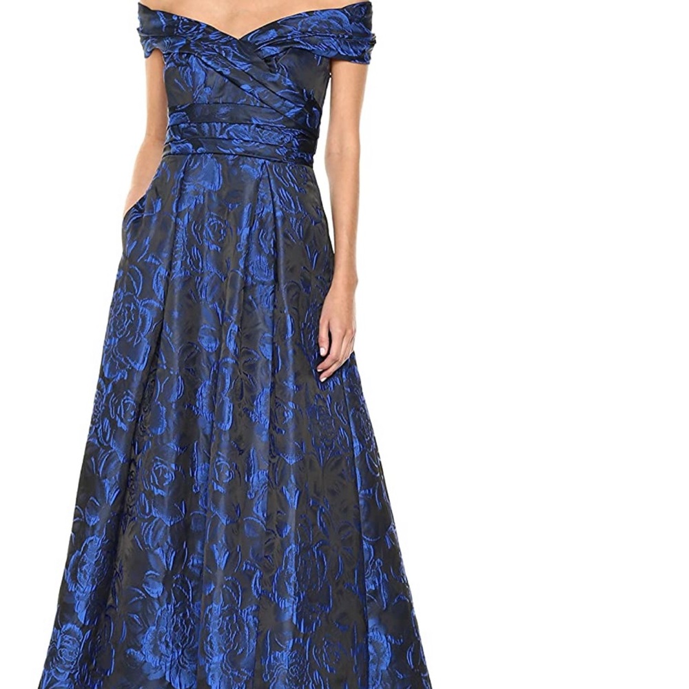 Carmen Marc Valvo Ball Gown W/Pockets